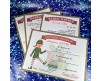 Kit dell’Elfo di Natale per bambini personalizzato spilletta con nome lettere di Babbo Natale certificato di adozione Calendario adesivi pupazzo spilletta porticina